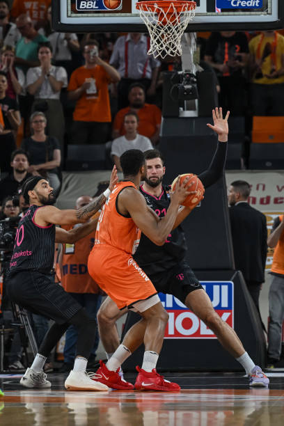 为触底反弹 为触底反弹