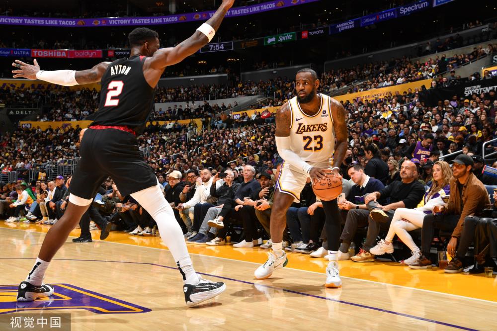 可替代的足 可替代的足